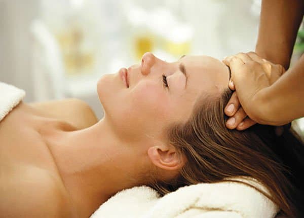 nên mua máy massage đầu